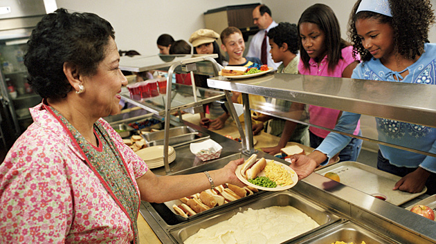 アメリカの学校は今 その二十七 無料の学校給食から考えること 綜合的な教育支援のひろば